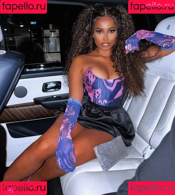 Amber Gill Onlyfans Photo Gallery 