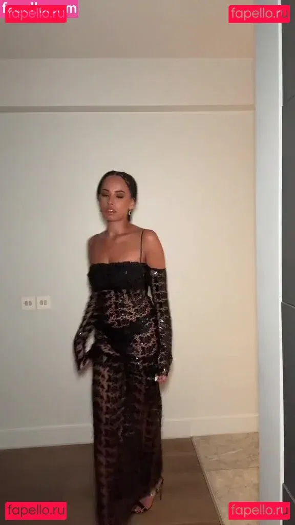 Amber Gill Onlyfans Photo Gallery 