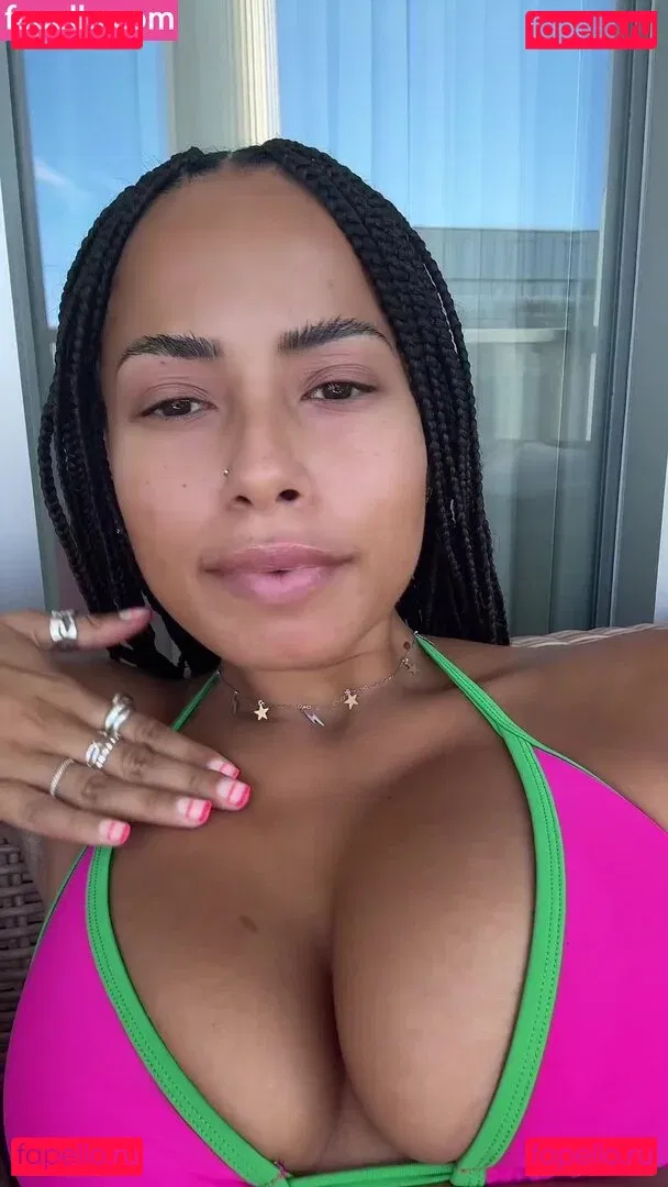 Amber Gill Onlyfans Photo Gallery 