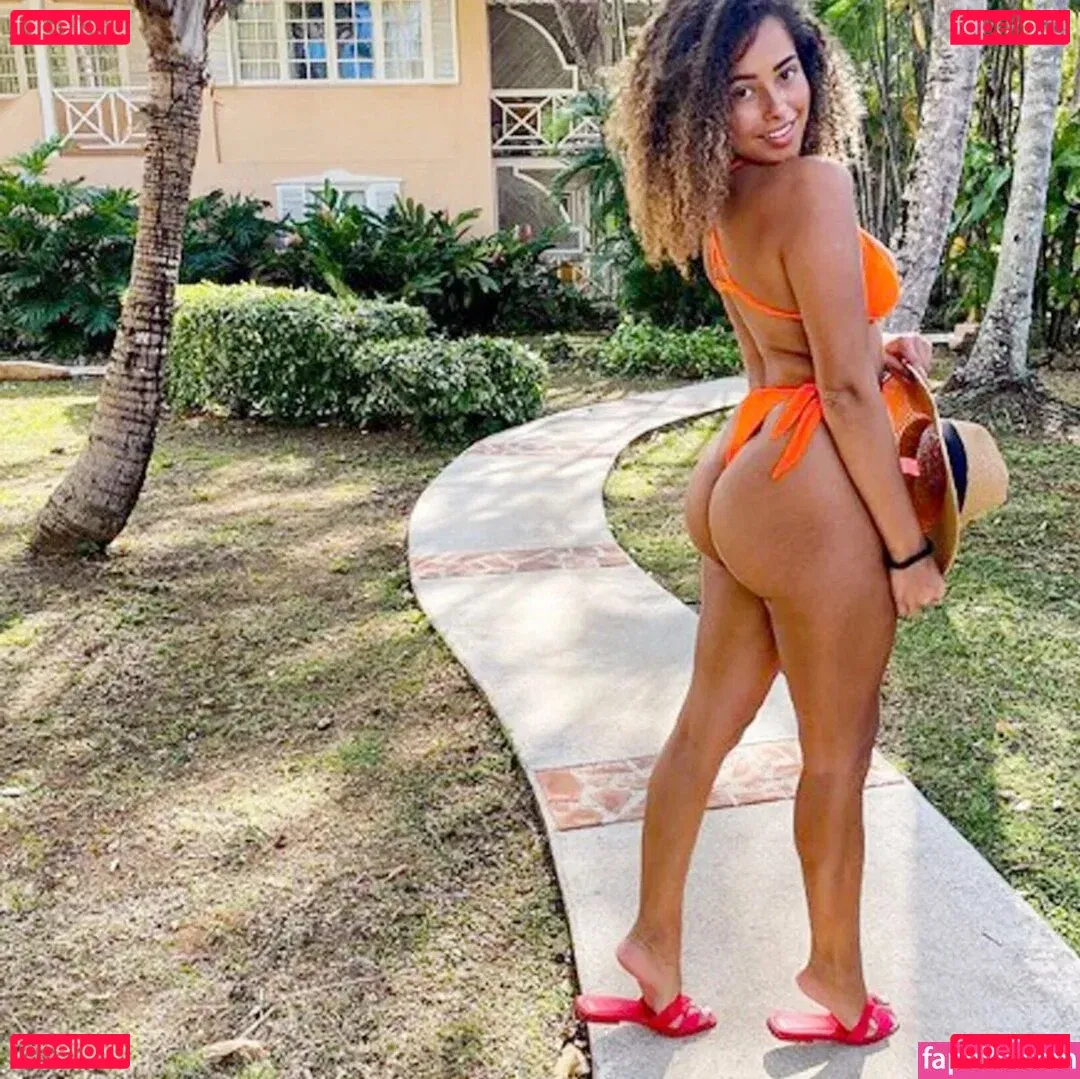 Amber Gill Onlyfans Photo Gallery 