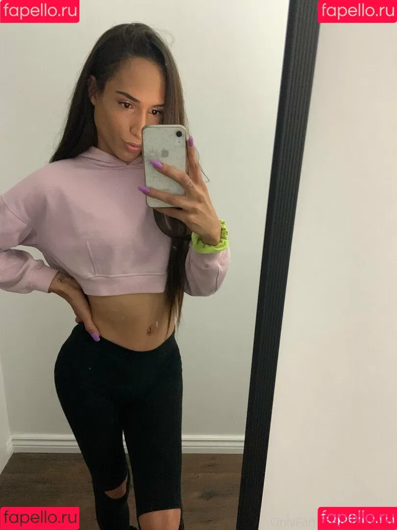 ItsRae69 Onlyfans Photo Gallery 