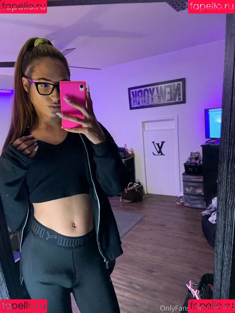 ItsRae69 Onlyfans Photo Gallery 