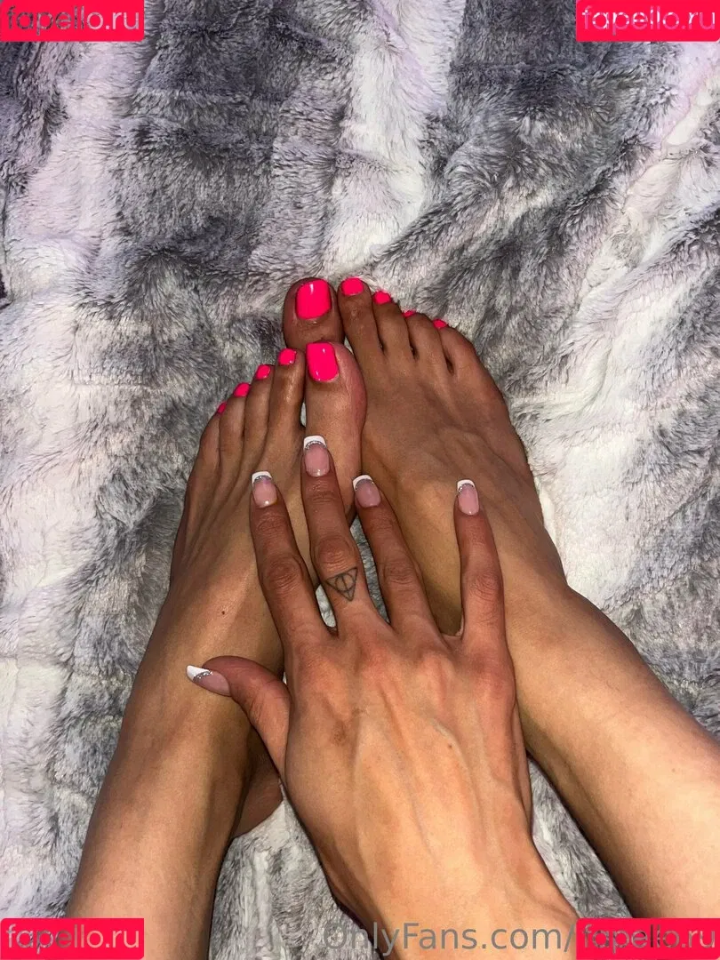 ItsRae69 Onlyfans Photo Gallery 