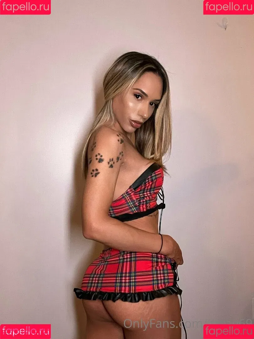 ItsRae69 Onlyfans Photo Gallery 