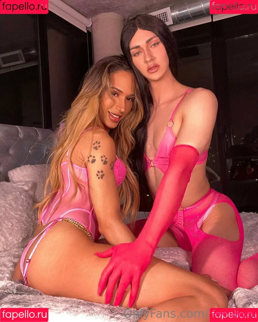 ItsRae69 Onlyfans Photo Gallery 