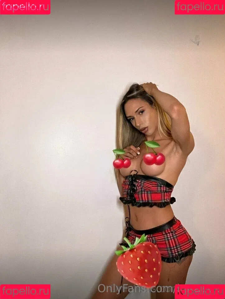 ItsRae69 Onlyfans Photo Gallery 