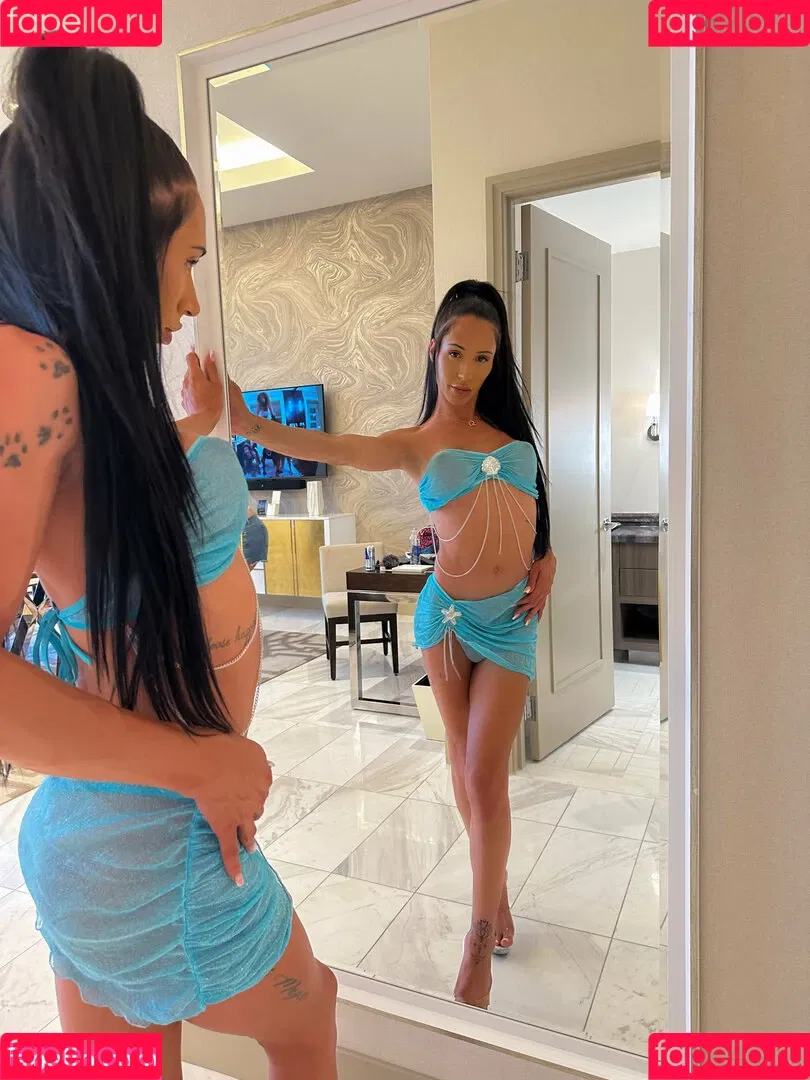 ItsRae69 Onlyfans Photo Gallery 
