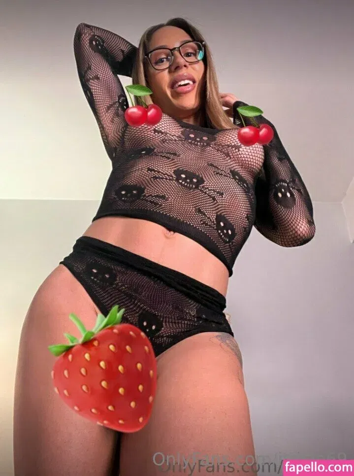 ItsRae69 Onlyfans Photo Gallery 