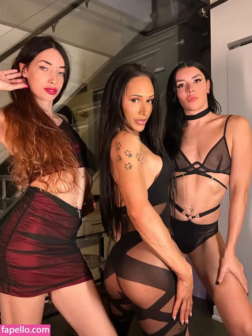 ItsRae69 Onlyfans Photo Gallery 