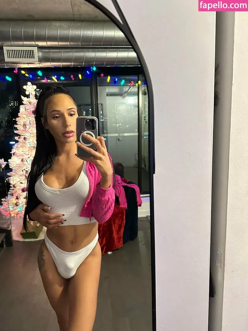 ItsRae69 Onlyfans Photo Gallery 