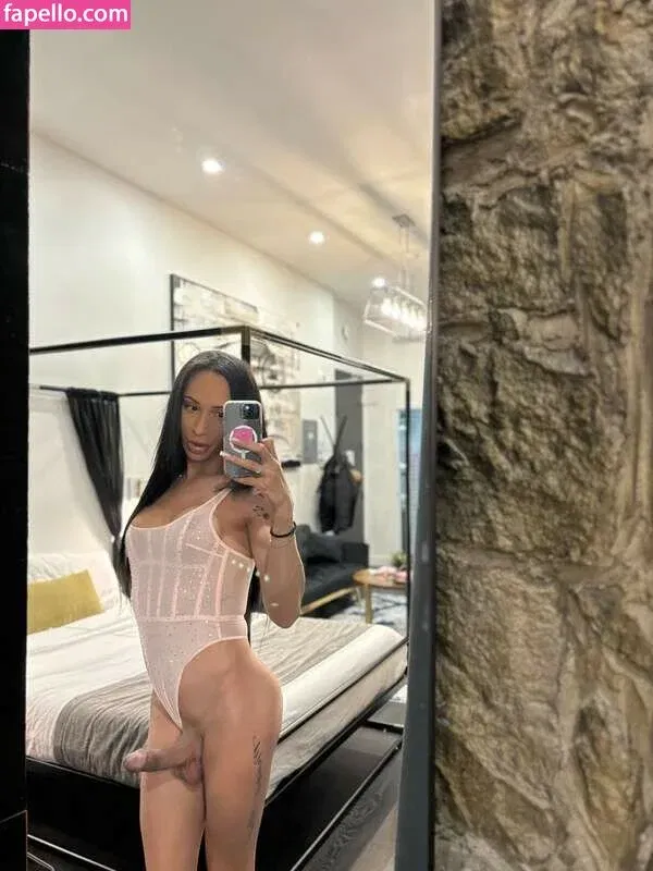 ItsRae69 Onlyfans Photo Gallery 