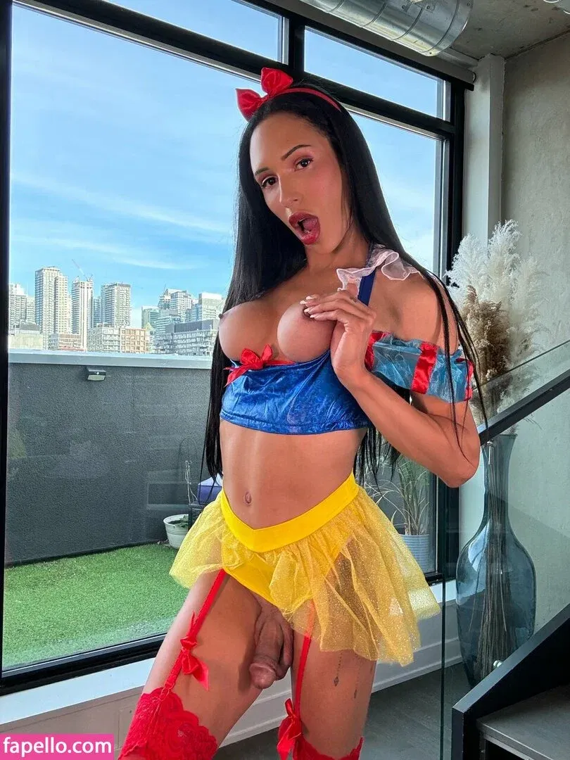 ItsRae69 Onlyfans Photo Gallery 