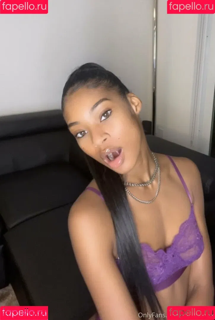 islabizaxxx Onlyfans Photo Gallery 