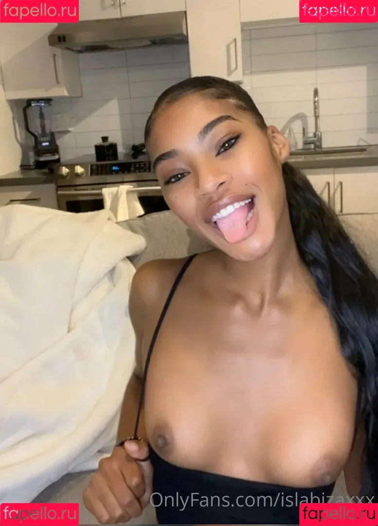 islabizaxxx Onlyfans Photo Gallery 