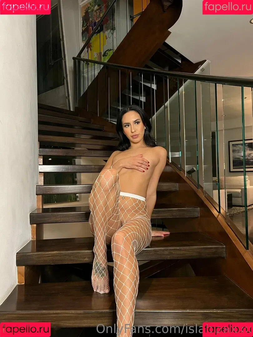 islabizaxxx Onlyfans Photo Gallery 