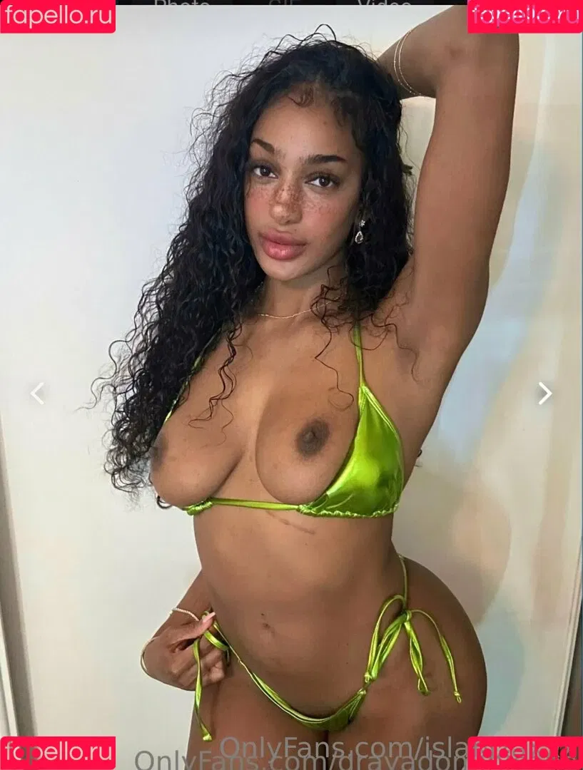 islabizaxxx Onlyfans Photo Gallery 
