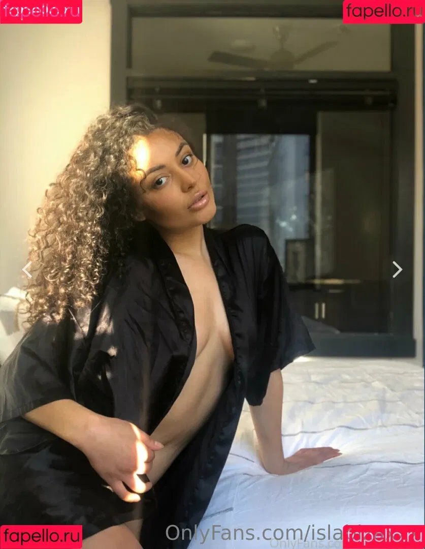 islabizaxxx Onlyfans Photo Gallery 