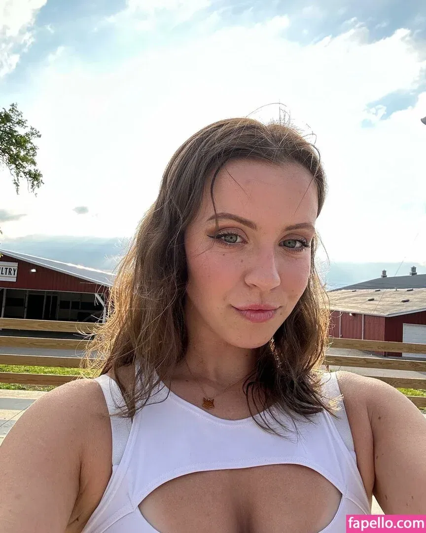 Sen City Onlyfans Photo Gallery 