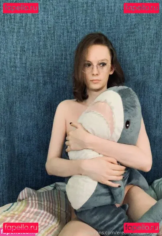 juli_in_space Onlyfans Photo Gallery 