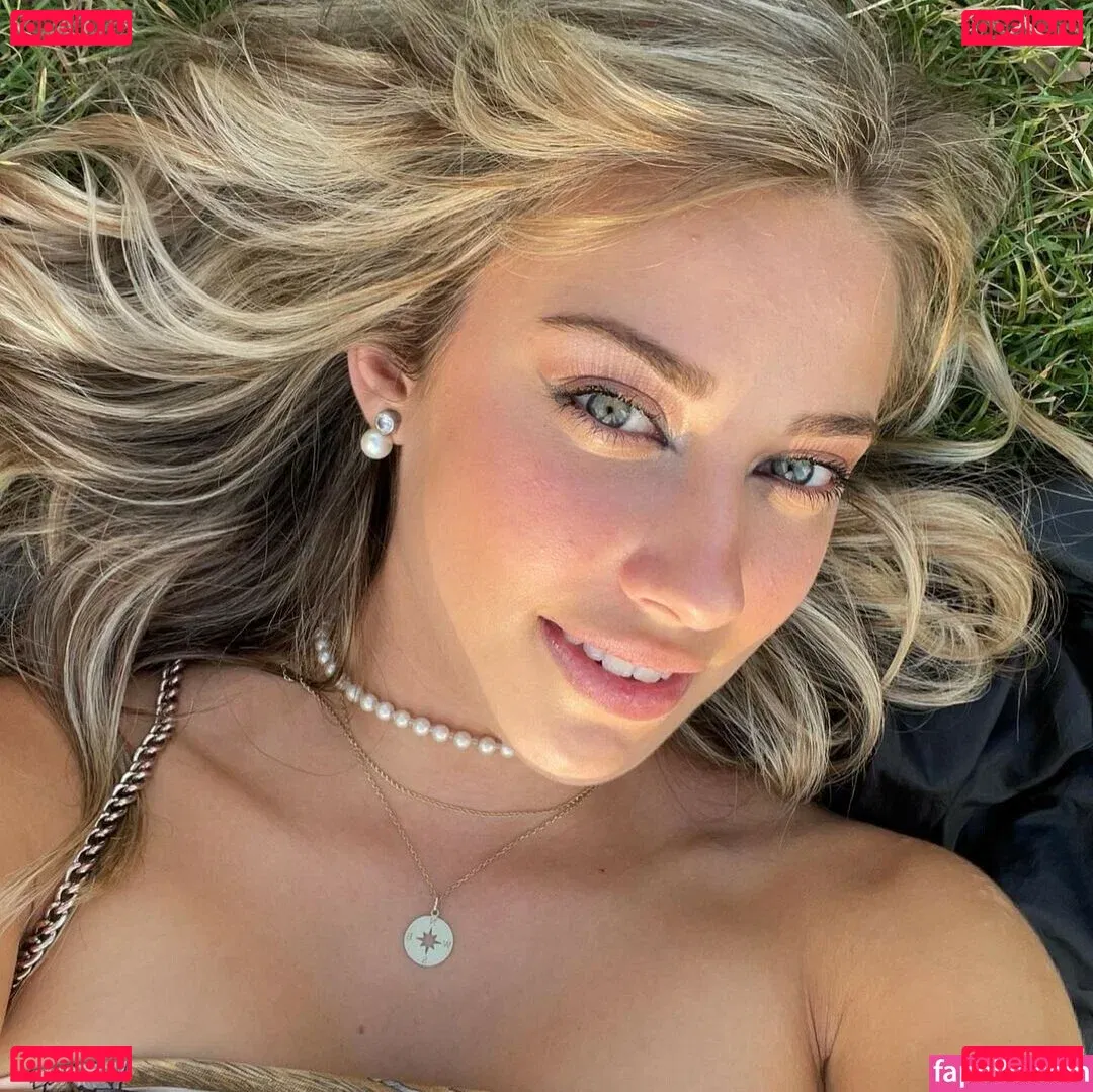 AlaiaJeanneau Onlyfans Photo Gallery 