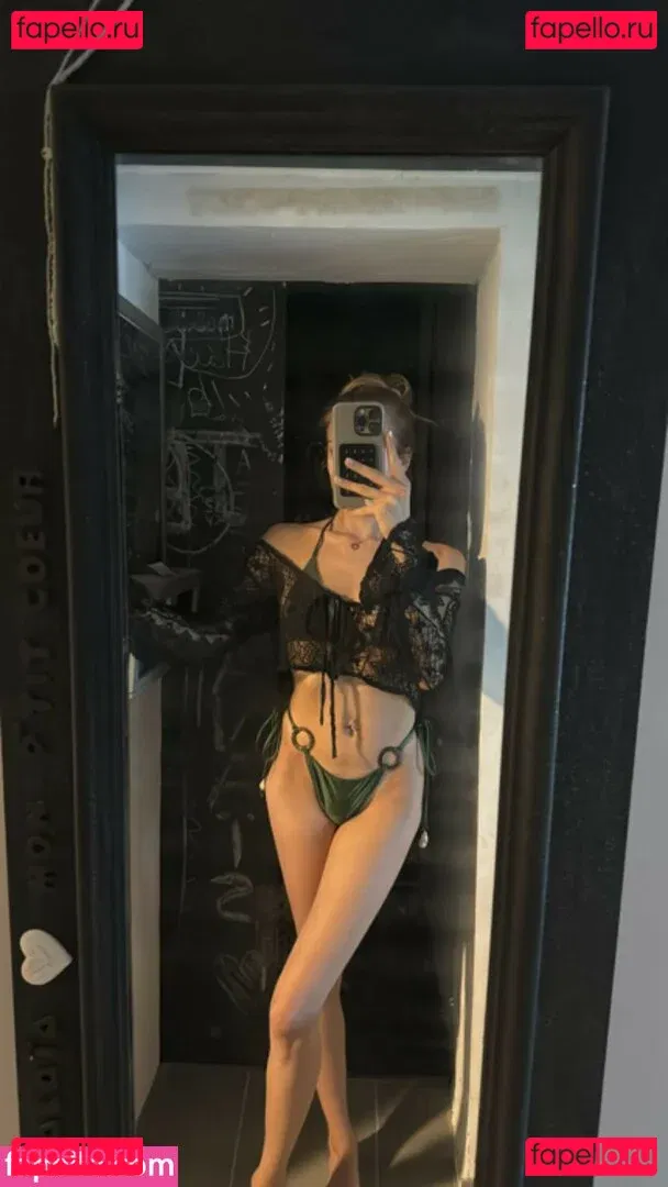 AlaiaJeanneau Onlyfans Photo Gallery 