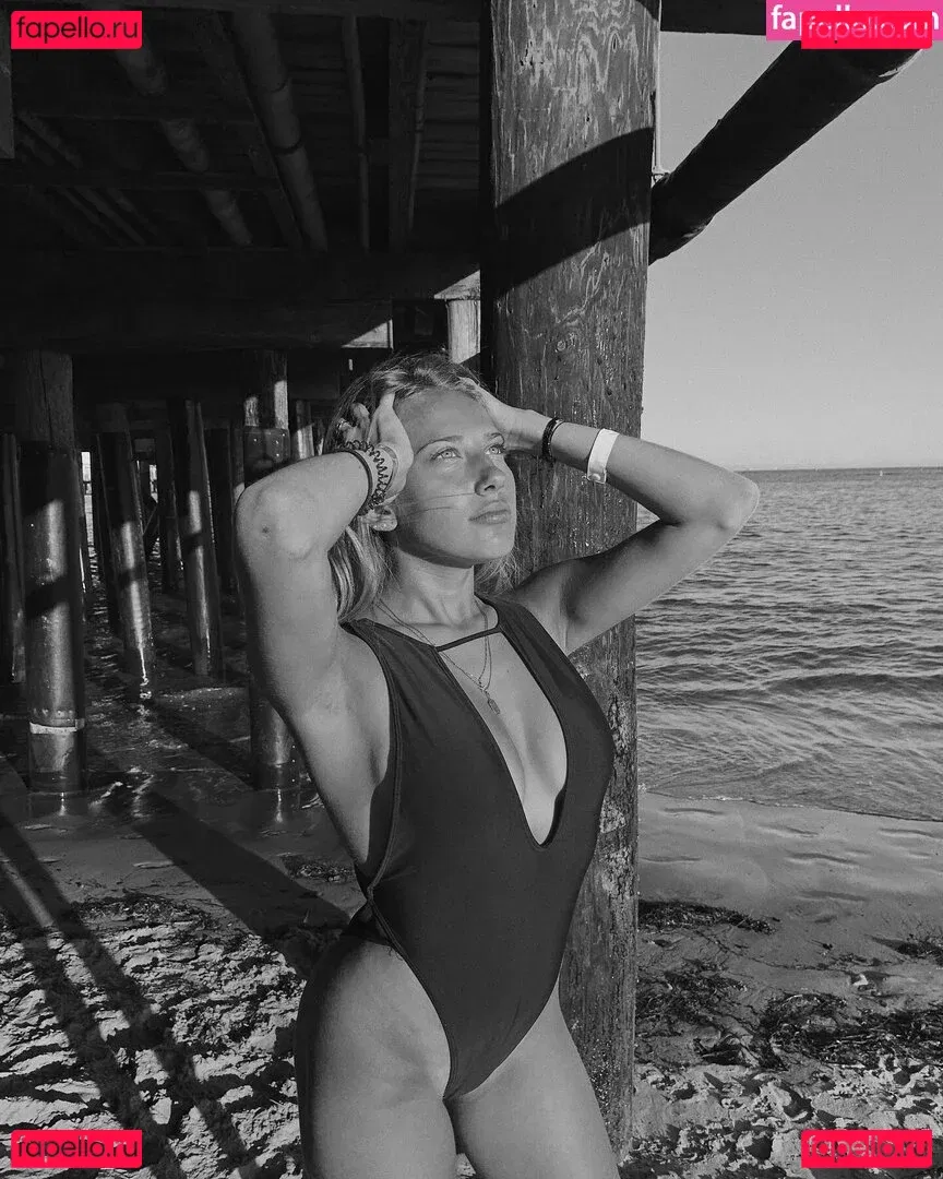 AlaiaJeanneau Onlyfans Photo Gallery 