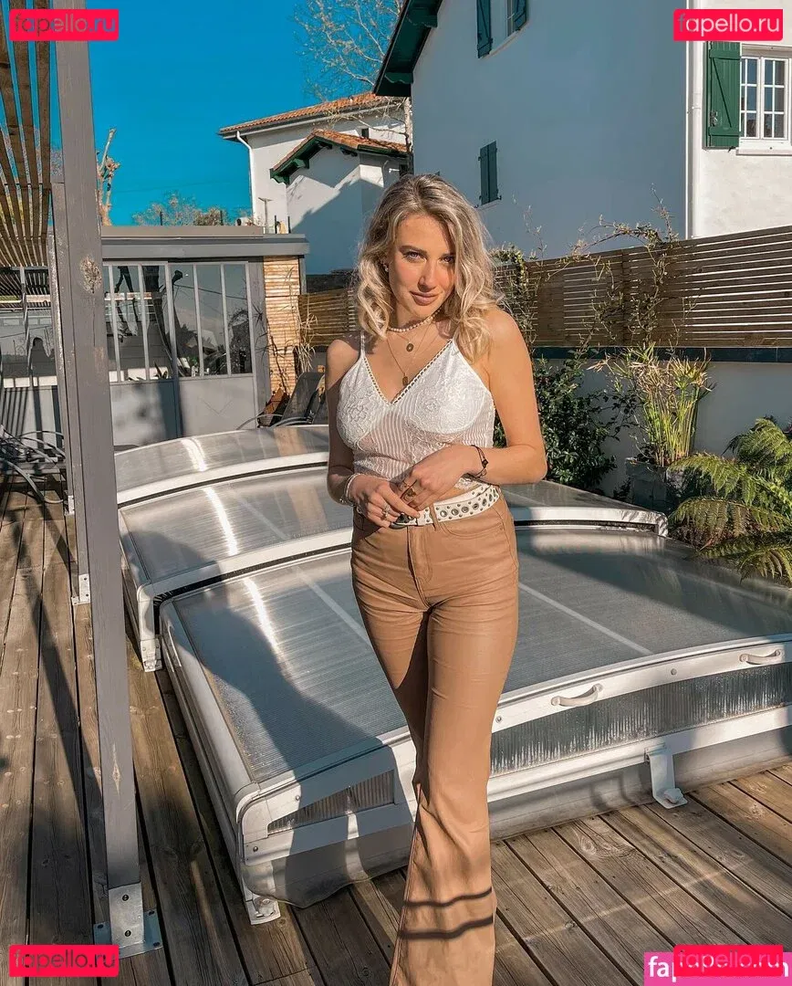 AlaiaJeanneau Onlyfans Photo Gallery 