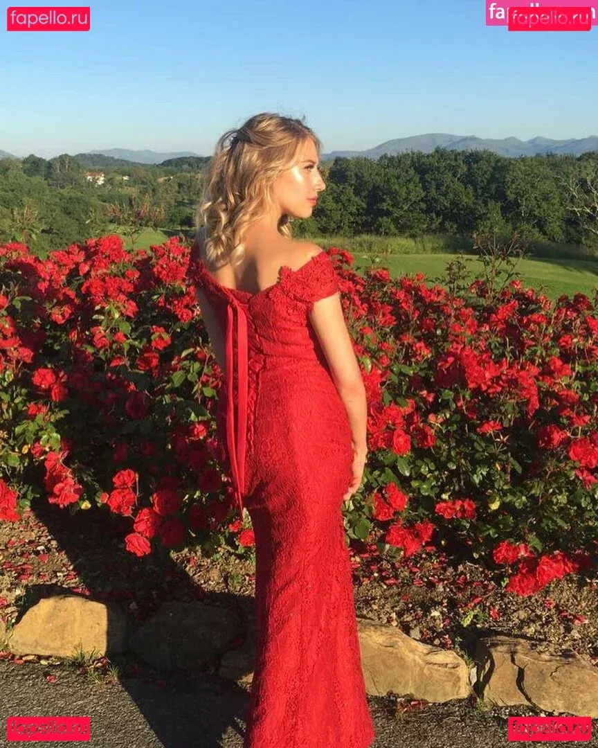 AlaiaJeanneau Onlyfans Photo Gallery 