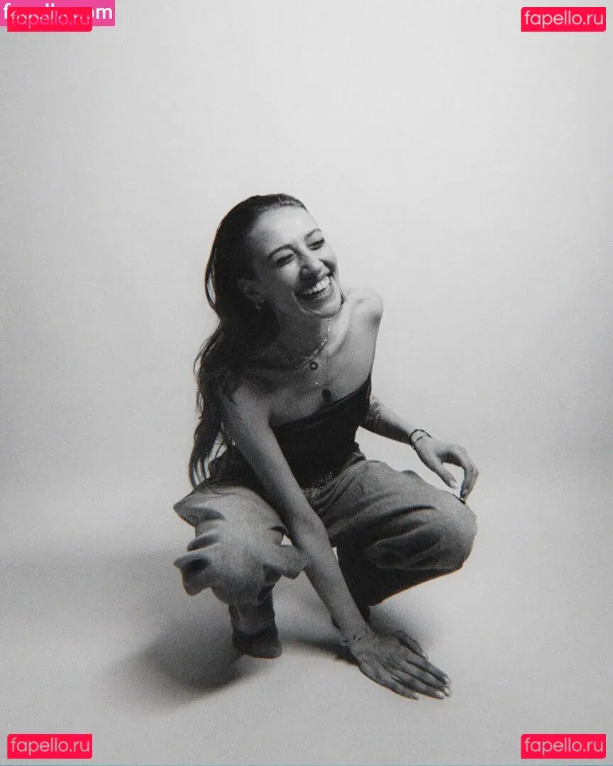 AlaiaJeanneau Onlyfans Photo Gallery 