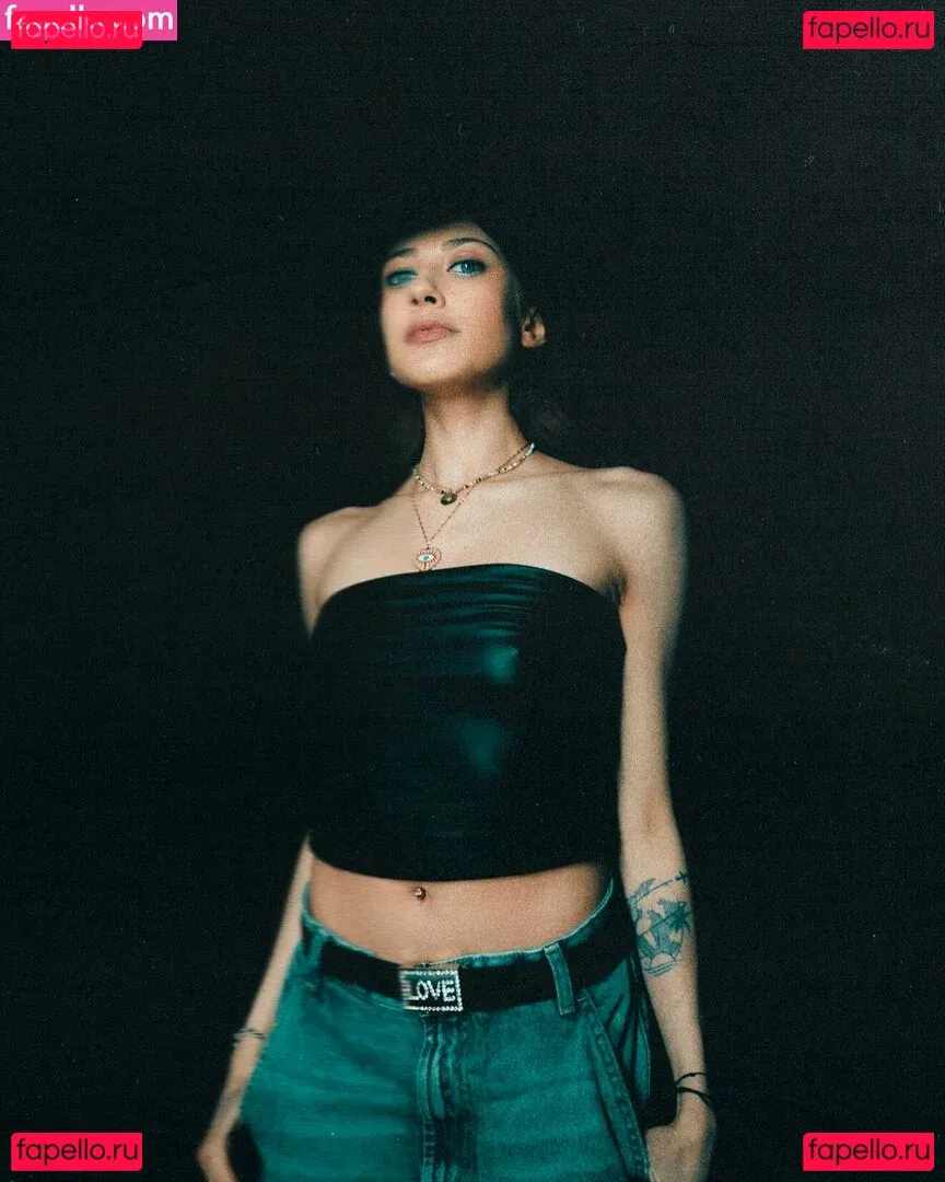 AlaiaJeanneau Onlyfans Photo Gallery 