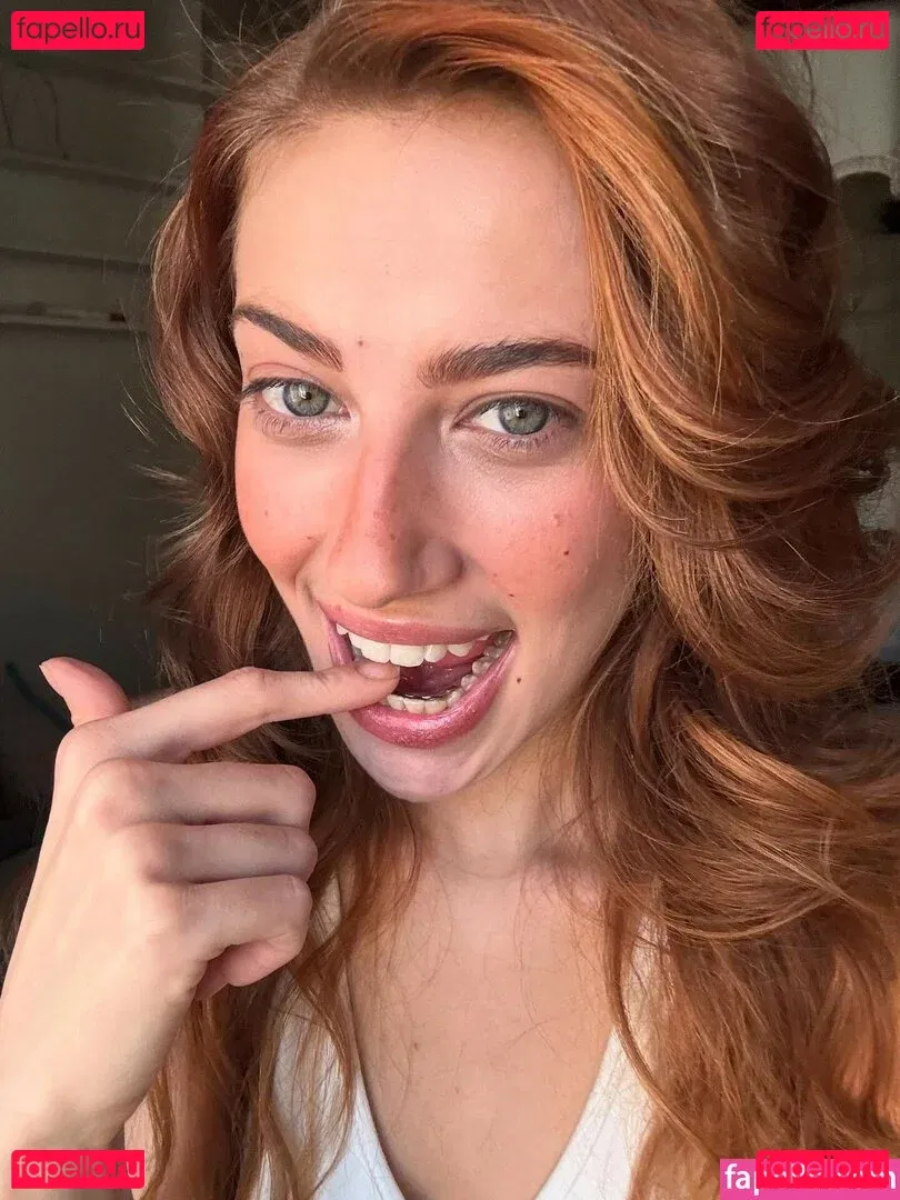 AlaiaJeanneau Onlyfans Photo Gallery 