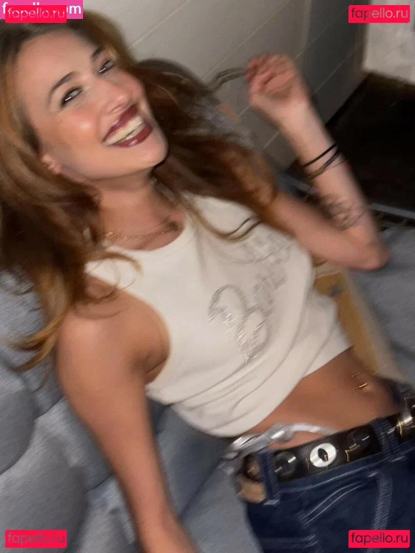 AlaiaJeanneau Onlyfans Photo Gallery 