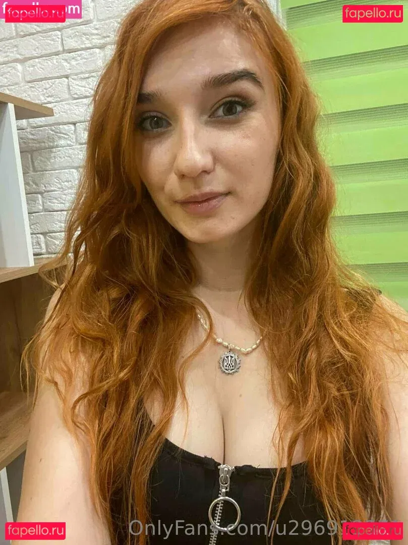 moniiikaaaa Onlyfans Photo Gallery 