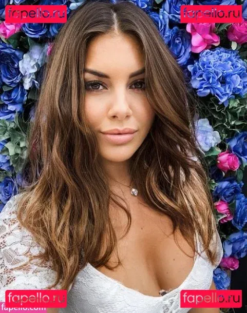 Imogen Thomas Onlyfans Photo Gallery 