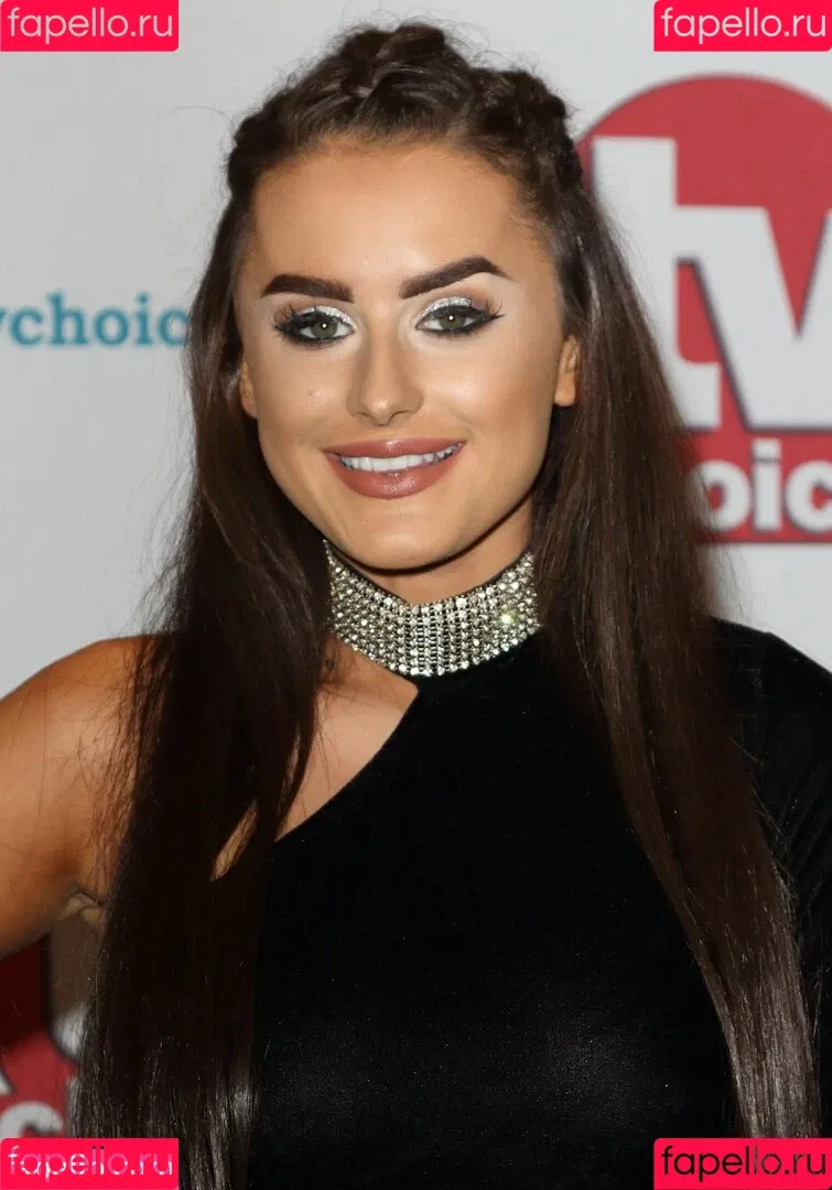 Amber Davies Onlyfans Photo Gallery 