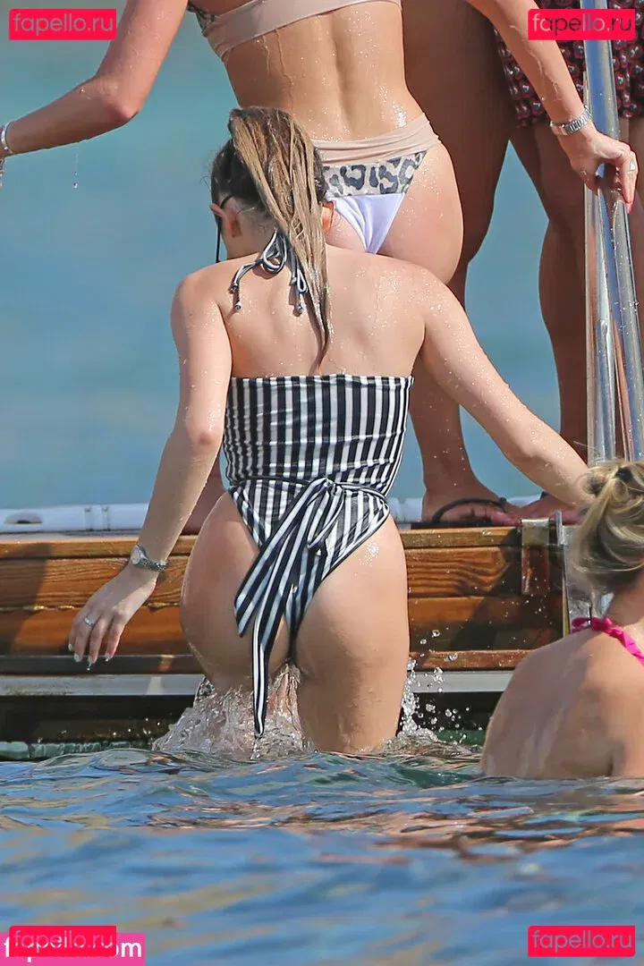 Amber Davies Onlyfans Photo Gallery 