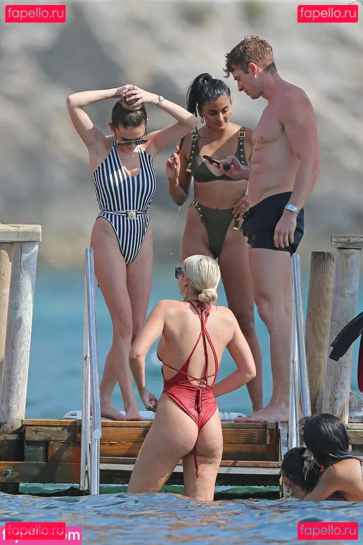 Amber Davies Onlyfans Photo Gallery 