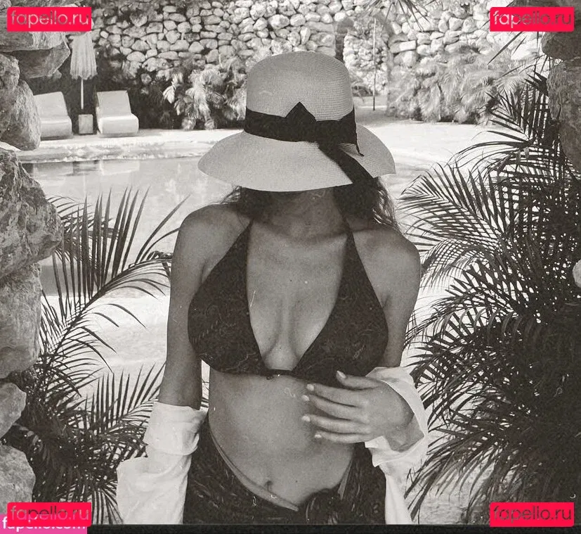 Amber Davies Onlyfans Photo Gallery 