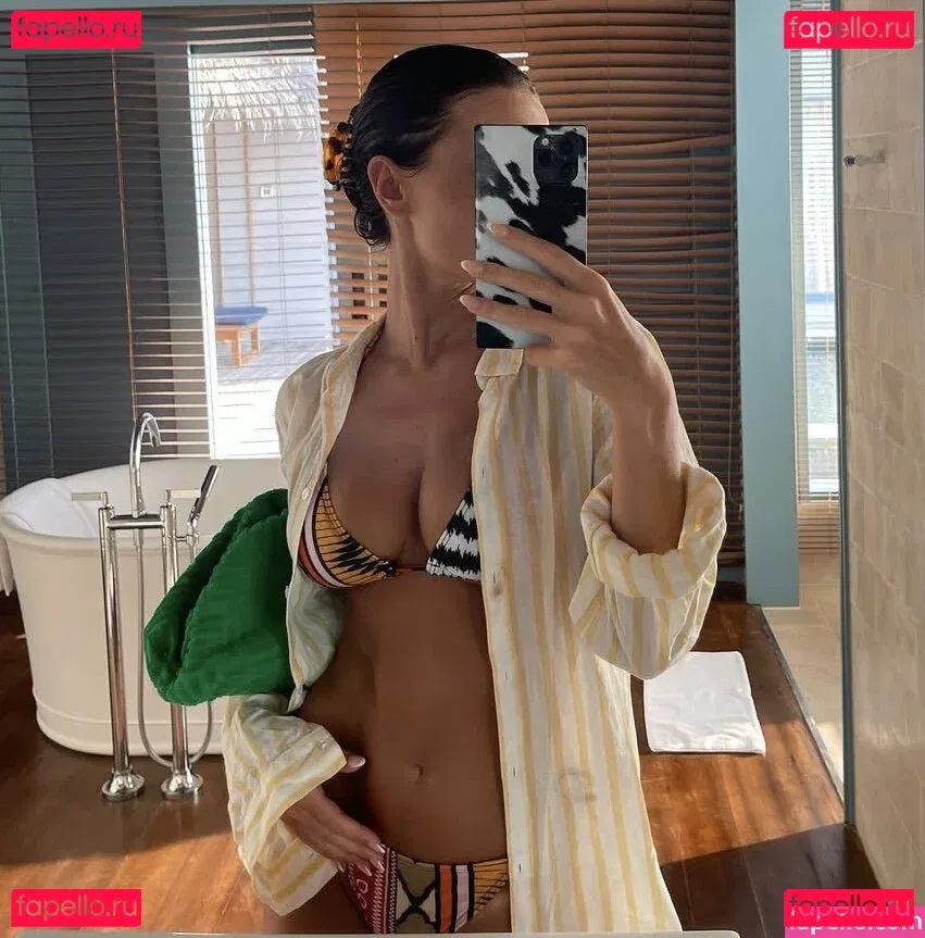 Amber Davies Onlyfans Photo Gallery 