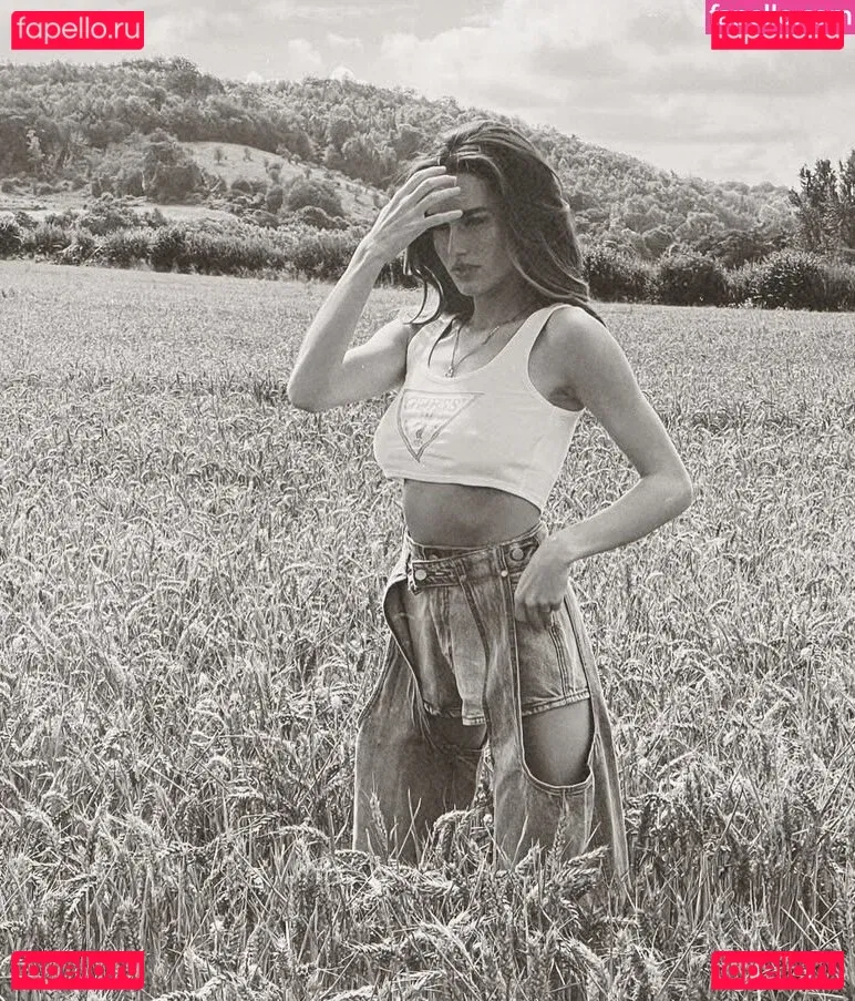 Amber Davies Onlyfans Photo Gallery 