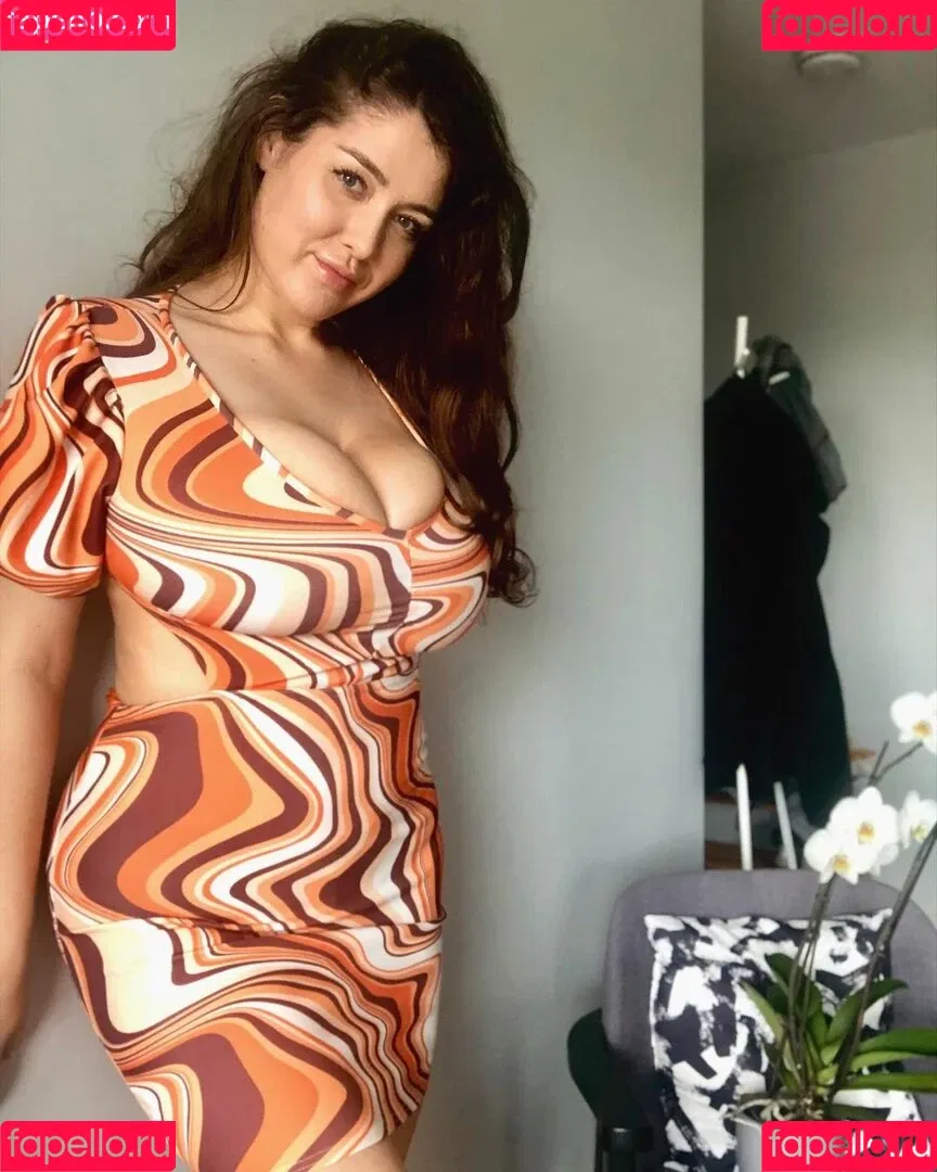 thebellebella Onlyfans Photo Gallery 