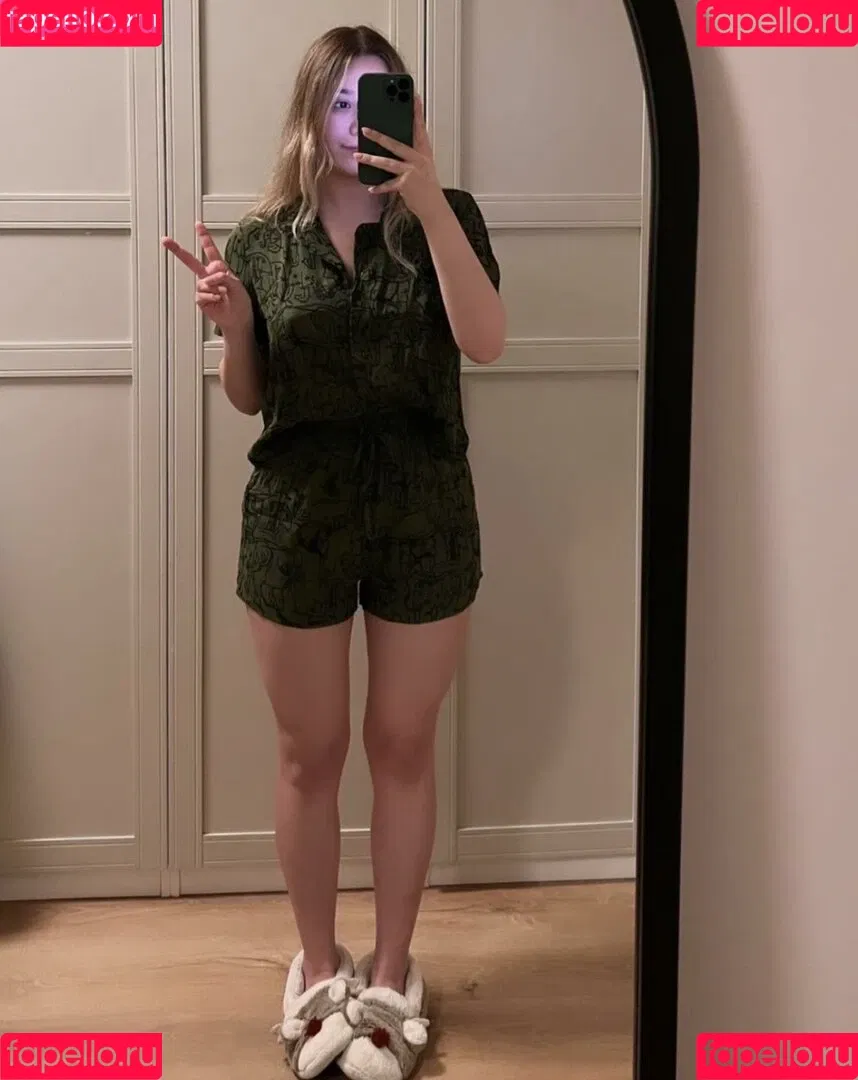 miafitz Onlyfans Photo Gallery 