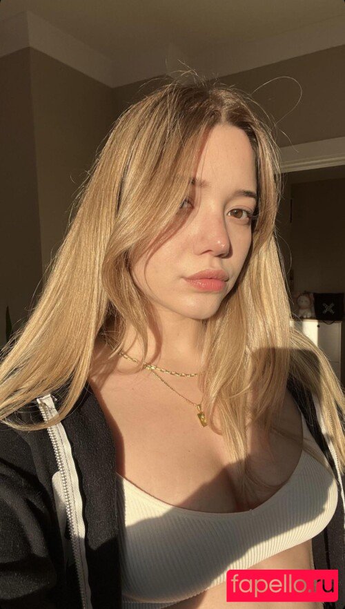 miafitz Onlyfans Photo Gallery 