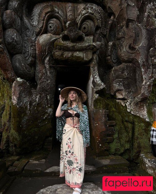 miafitz Onlyfans Photo Gallery 