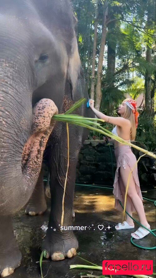 miafitz Onlyfans Photo Gallery 