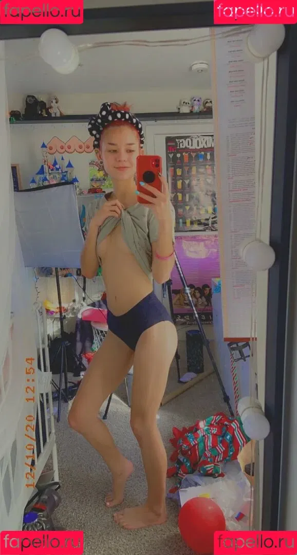 Venus Kitty Onlyfans Photo Gallery 