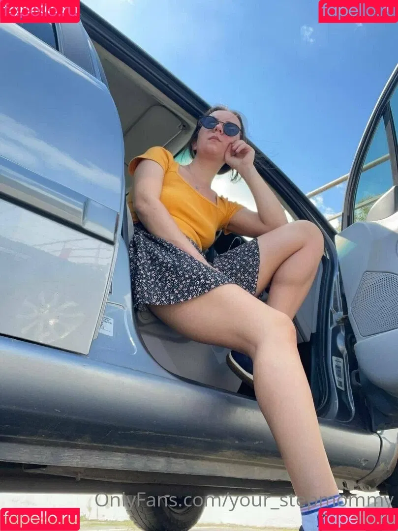 your_stepmommy Onlyfans Photo Gallery 