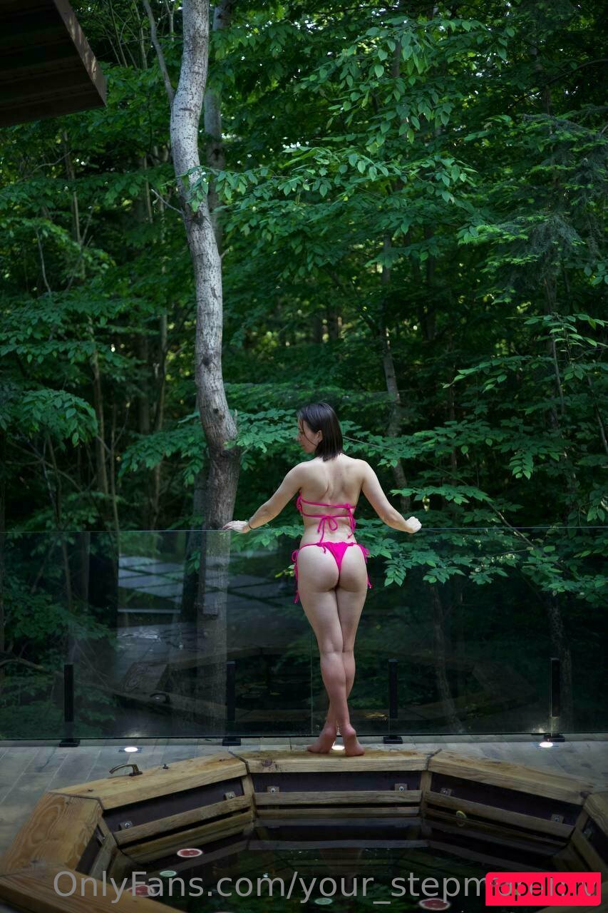 your_stepmommy Nude Onlyfans Photo 4