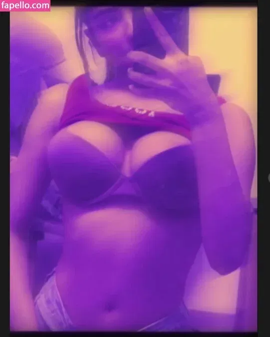 Aurora Sinclair Onlyfans Photo Gallery 