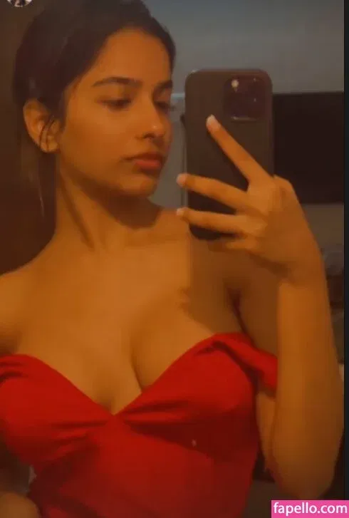 Aurora Sinclair Onlyfans Photo Gallery 